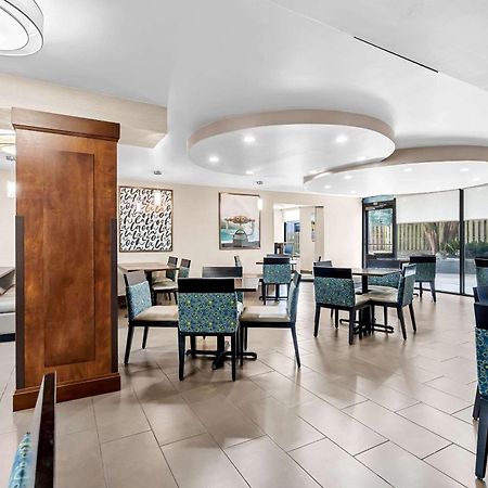 Comfort Inn University Wilmington Exterior photo