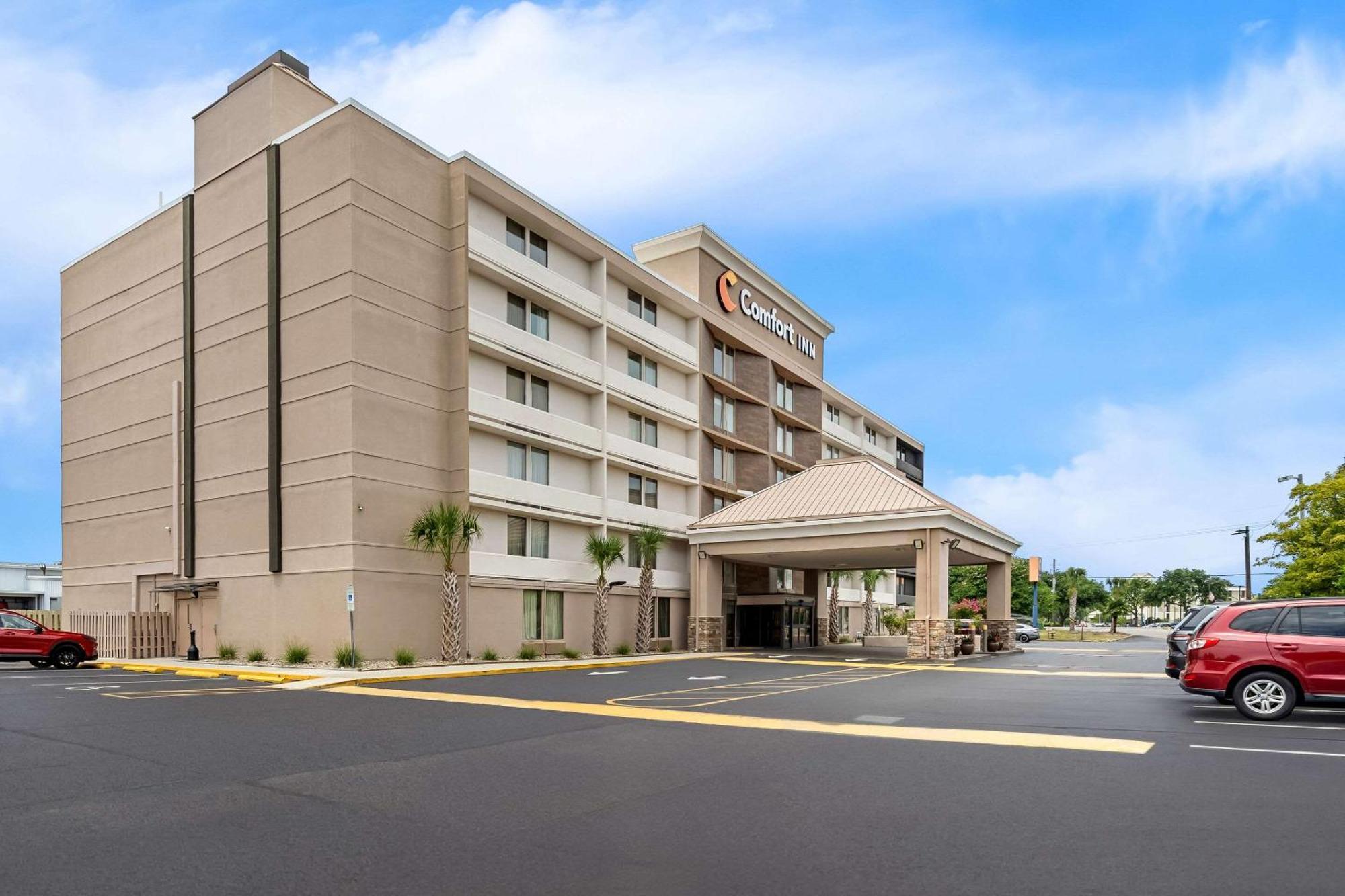 Comfort Inn University Wilmington Exterior photo