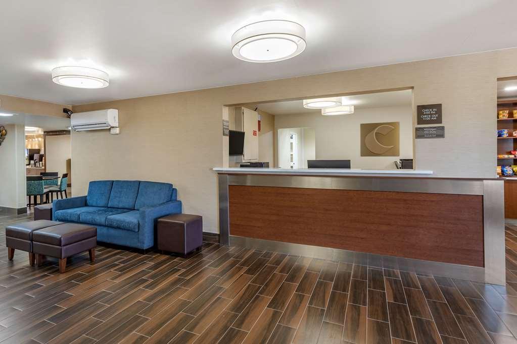 Comfort Inn University Wilmington Interior photo