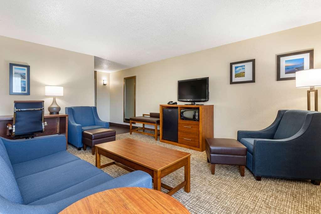 Comfort Inn University Wilmington Room photo